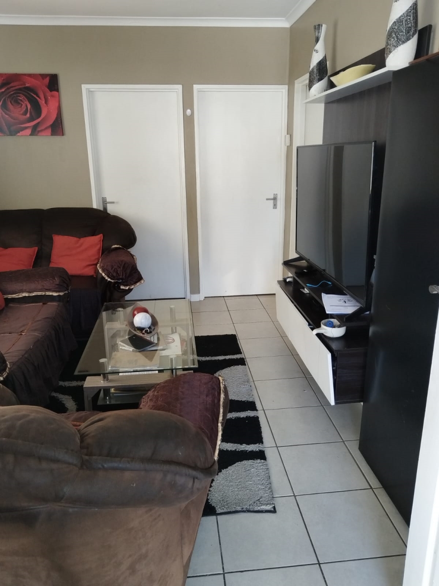 2 Bedroom Property for Sale in Electric City Western Cape